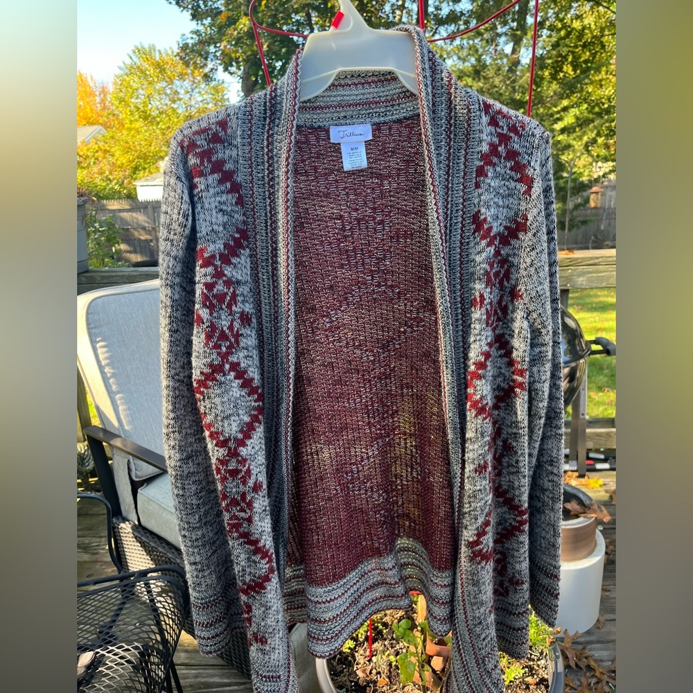 Cute cardigan size medium